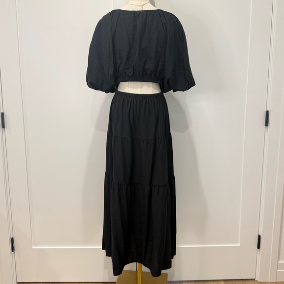 Moon River Puff Sleeve Shirred Cutout Tiered Midi Dress Medium Black Boho Chic - Picture 4 of 6